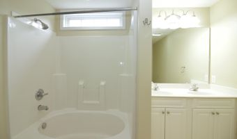 129 Lori Ln, Aberdeen, NC 28315