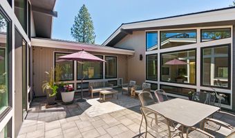 3055 NW Tharp Ave, Bend, OR 97703