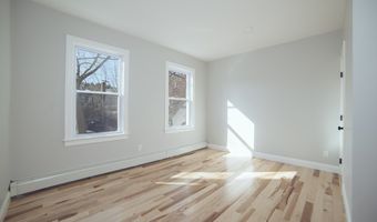 25 Edison Grn 2, Boston, MA 02125