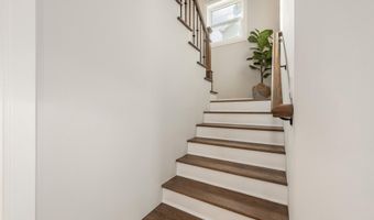 20 Duchess Ave, North Middletown, NJ 07748