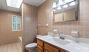 760 Glenn Bridge Rd, Arden, NC 28704