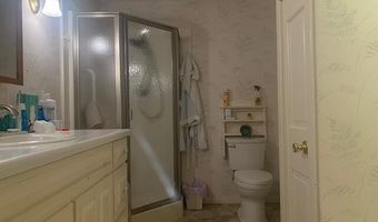 48 13th St, Bangor, ME 04401