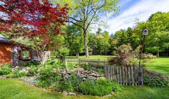 1503 Putnam Pike, Glocester, RI 02814