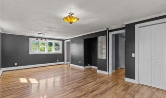5 Lea Dr, Bristol, RI 02809