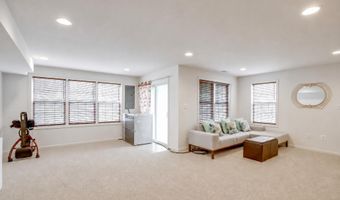 25099 PRAIRIE FIRE Sq, Aldie, VA 20105