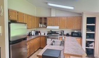 8813 Brounland Rd, Alum Creek, WV 25003