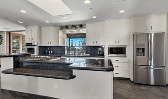 3181 Goldenspur Dr, Camarillo, CA 93010