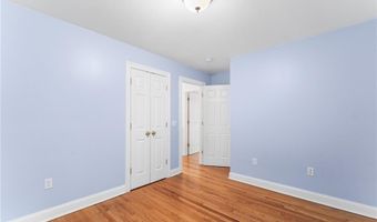 20 Wheelock Ave, Cranston, RI 02920
