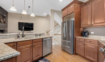 1454 E Northwest Hwy, Arlington Heights, IL 60004