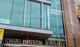2147 S OAKLAND St, Arlington, VA 22204