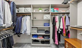 1424 Sarazen Cir, Indianapolis, IN 46239