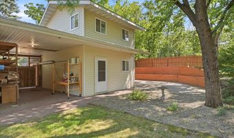 1218 5th Ave, Anoka, MN 55303