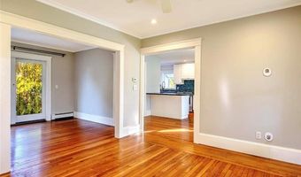 18 Orchard Ave, Barrington, RI 02806