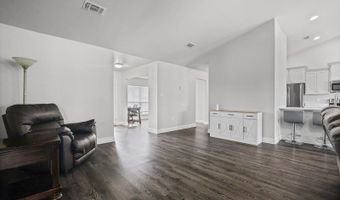 6236 Emerald Lake Dr, Biloxi, MS 39532