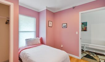 33 North Ave 12, Burlington, VT 05401