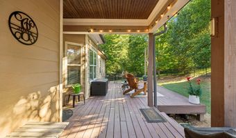 3579 Hawks Creek Dr, Apison, TN 37302