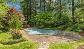 11009 PINEY MEETINGHOUSE Rd, Potomac, MD 20854