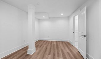 308 FOUNTAIN St, Philadelphia, PA 19128