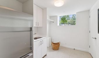 7405 HELMSDALE Rd, Bethesda, MD 20817