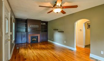 37 Euclid Dr, Athens, OH 45701