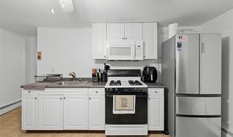 114 S 18th St, Airville, PA 15203