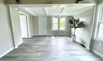 318 W 10th St, Bicknell, IN 47512