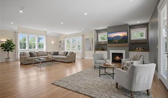 15 Tuscan Ct, Cumberland, RI 02864