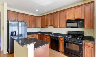 24652 SILTSTONE Sq, Aldie, VA 20105