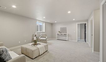 5749 N SEQUOIA Dr, Appleton, WI 54913