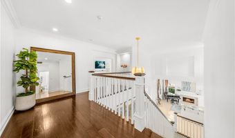 1040 S Summer Breeze Ln, Anaheim, CA 92808
