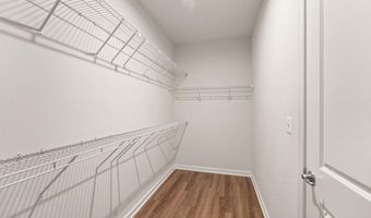 43400 APPLE ORCHARD Sq, Ashburn, VA 20148