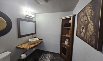 1313 Doepp Dr, Carlsbad, NM 88220