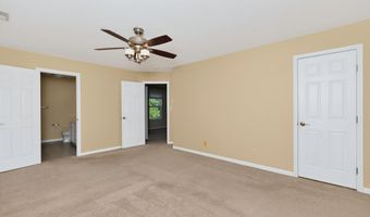 1068 Summerlake Dr, Alexandria, KY 41001