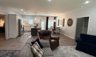685 Josephine Dr, Batesville, AR 72501