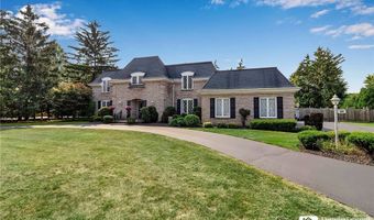 30 Waterford Park, Amherst, NY 14221