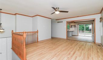 808 Timberfield Dr, Ballwin, MO 63021