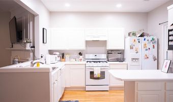 10900 Wittenridge Dr, Alpharetta, GA 30022