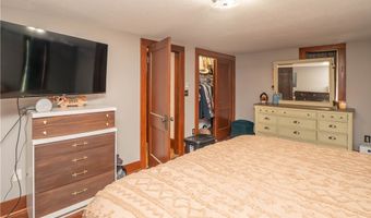 2116 Newton St, Akron, OH 44305