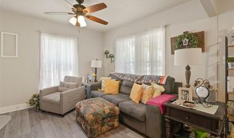 211 S Wickham St, Alvord, TX 76225