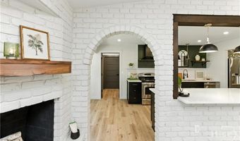 6 Spanish Moss Ct, Savannah, GA 31419