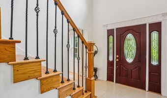 9201 LAUREL OAK Dr, Bethesda, MD 20817