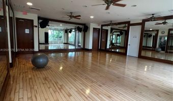 19501 W Country Club Dr 2313, Aventura, FL 33180