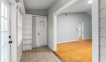 805 W SMITH St, Orlando, FL 32804