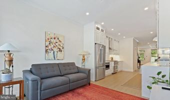 922 8TH St NE, Washington, DC 20002