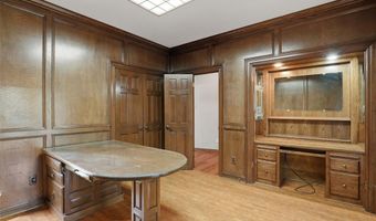 8204 Brownsville Ln, Bethany, OK 73008