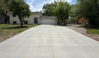 2718 140th Ln NW, Andover, MN 55304