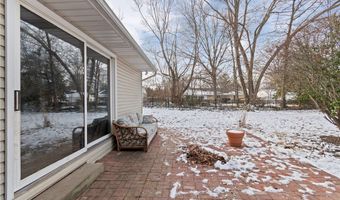 2426 Banbury Rd, Akron, OH 44333