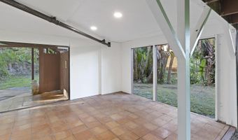 105 E Kuiaha Rd, Haiku, HI 96708