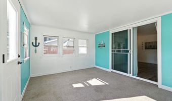 704 S Dewey St, Auburn, IN 46706
