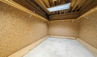 30 Dutchess Dr, Cranston, RI 02921